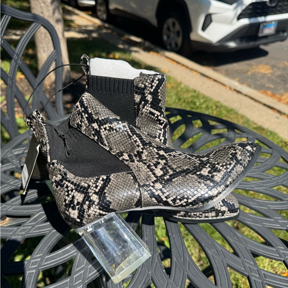 Forever 21 Black and Gray Snakeskin Ankle Booties